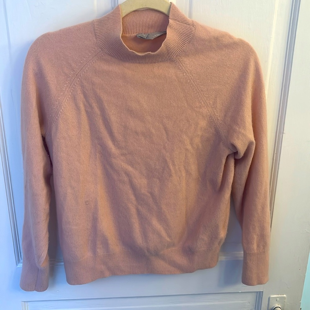 Everlane soft pink mock neck sweater size M